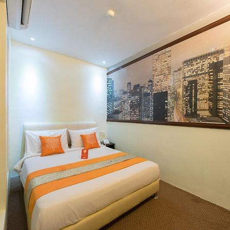 Oyo 126 Rae Hotel Куала-Лумпур Экстерьер фото