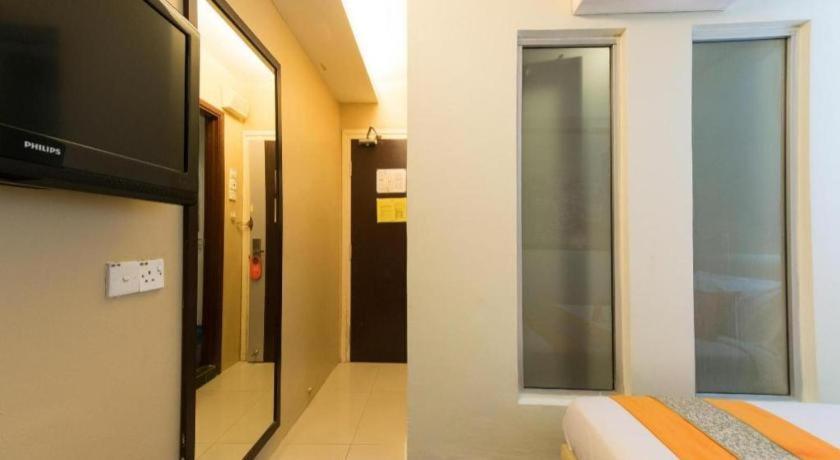 Oyo 126 Rae Hotel Куала-Лумпур Экстерьер фото